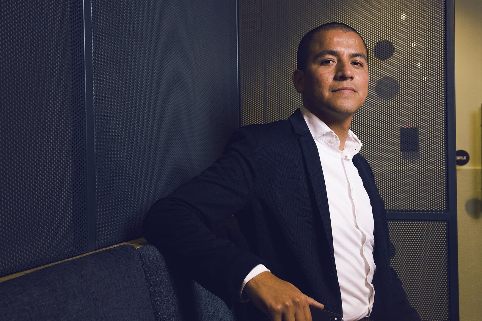 Professional portrait photography by Oscar Espinoza - Commercial portrait photography Surrey London