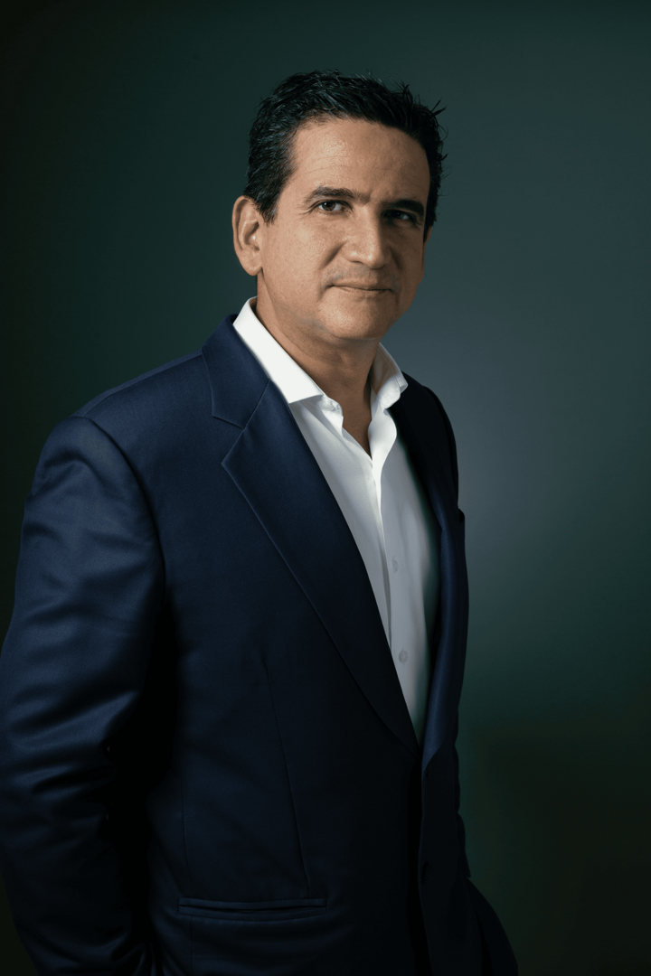 Professional portrait photography by Oscar Espinoza - Commercial portrait photography Surrey London