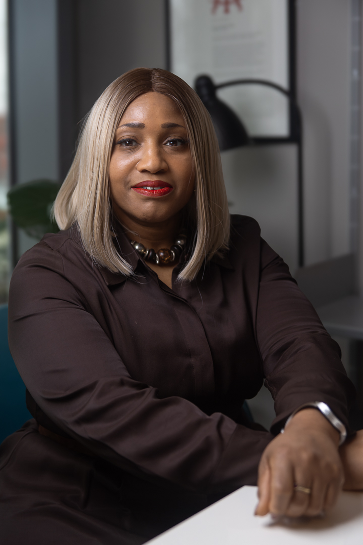 Corporate portrait photography by Oscar Espinoza — Jones Lambell Ellis team