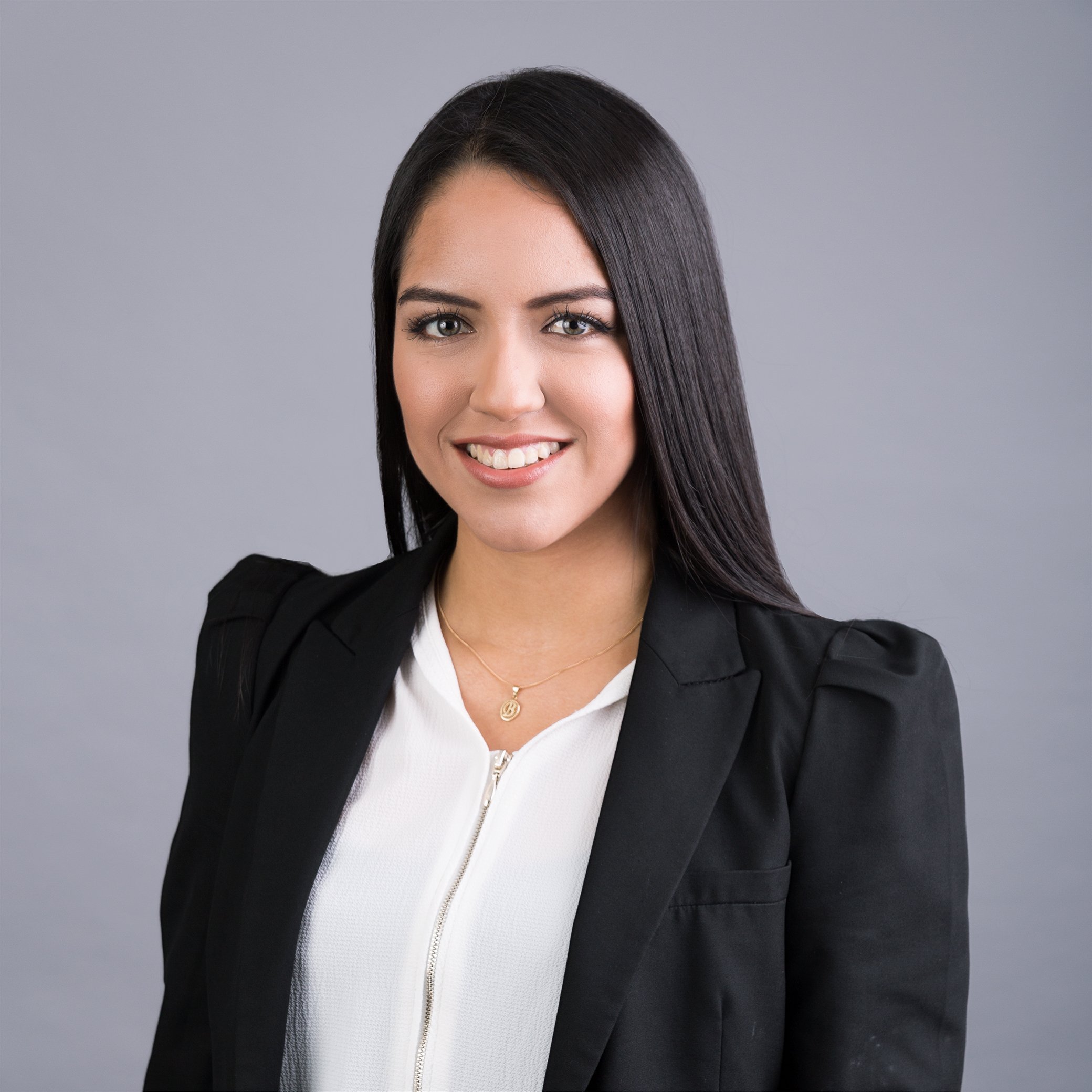Professional portrait photography by Oscar Espinoza - Commercial portrait photography Surrey London