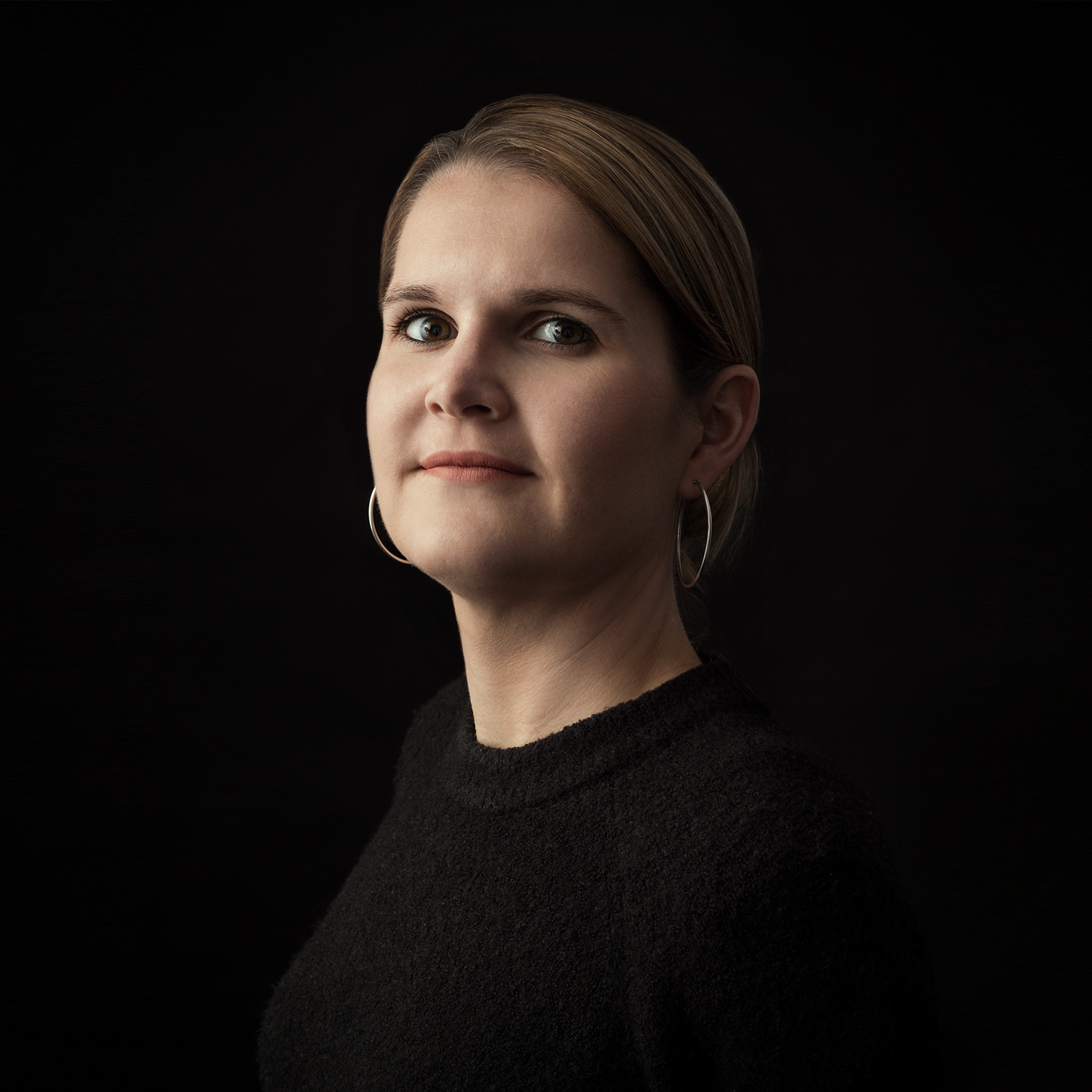 Professional portrait photography by Oscar Espinoza - Commercial portrait photography Surrey London